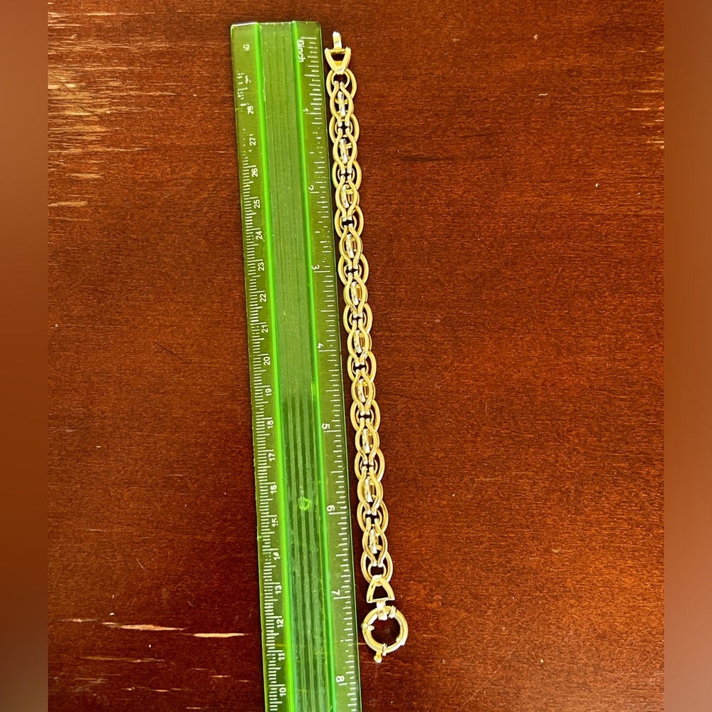 14k gold Large Fancy Clasp bracelet - Picture 6 of 10